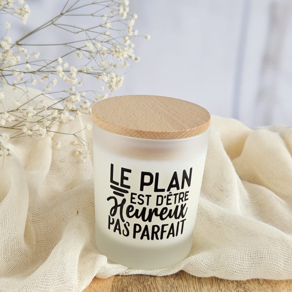 bougie sous les étoiles message, le plan est d'être heureux pas parfait